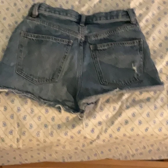 Uniqlo Blue Classic Denim Jeans - Picture 3 of 5